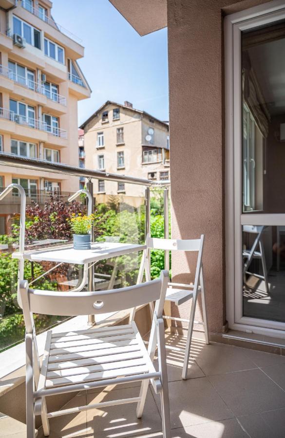 Elegant Spotless Apartment In Sofia Center Exterior photo